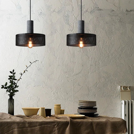 Suspension en ciment avec abat-jour en fer forgé style loft industriel — LZ4X9P2