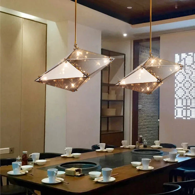 Suspension moderne en verre au design luxueux — LZ4X9T1