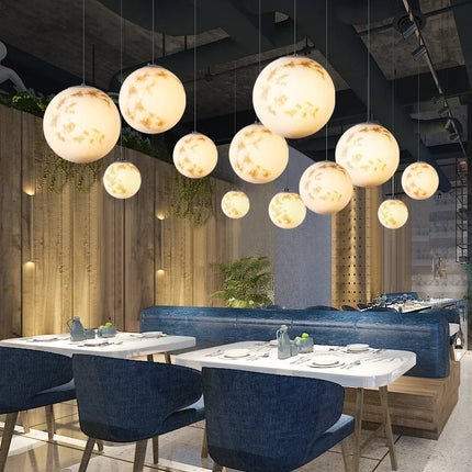 Suspension moderne LED en résine forme lune fantaisie — LZ4X9P