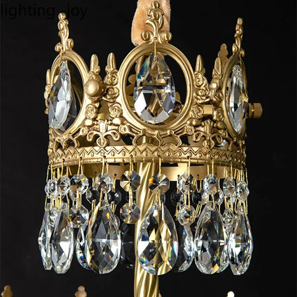 Lustre couronne moderne en cristaux pour intérieur — LZ4X9P2