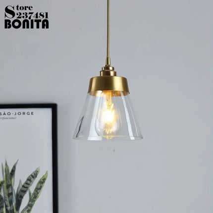 Suspension rétro en laiton et verre au design luxueux — LZ4X9P2Q