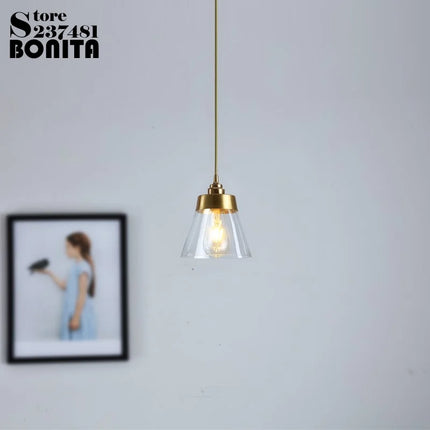 Suspension rétro en laiton et verre au design luxueux — LZ4X9P2Q