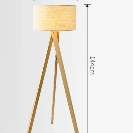 Lampadaire nordique en bois massif avec interrupteur à pied lumineux — LZ4D9XQ