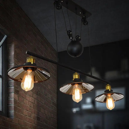 Suspension industrielle vintage à 3 têtes avec poulie en fer — LZ4X9P