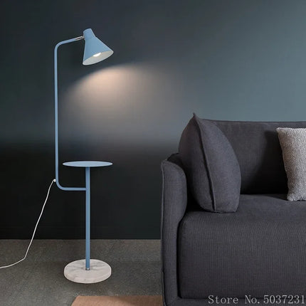 Lampadaire moderne en fer avec base en marbre élégante — LZ4X9QJ