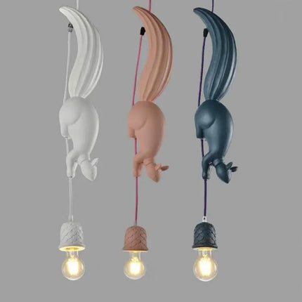 Suspension lumineuse en résine design épuré — LZ4Q7M2