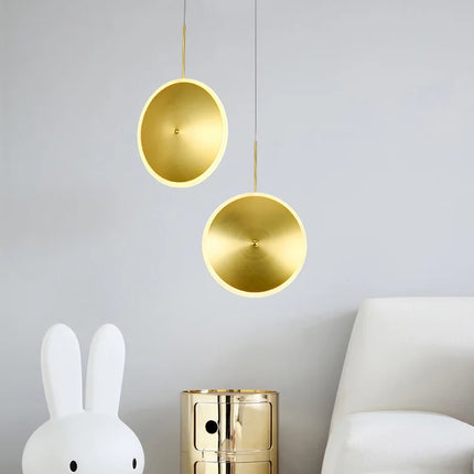 Suspension ronde dorée au design UFO en métal — LZ4P9XQ