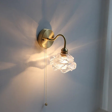 Applique murale fleur en verre avec chaîne interrupteur pour LED chambre et salle de bain — LZ4X9T