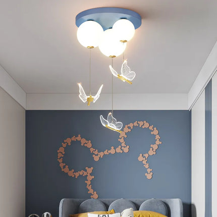 Plafonnier moderne simple avec boule et motif papillon romantique — LZ4G7Q2