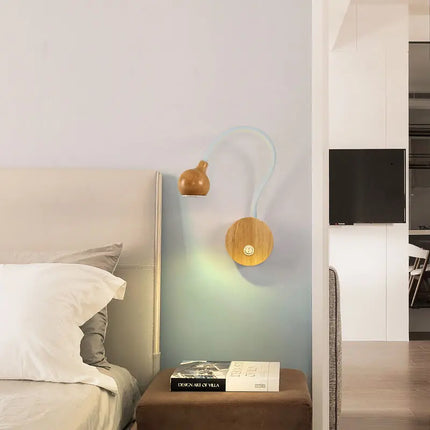 Applique murale nordique en bois avec tête orientable et interrupteur — LZ4X9T2