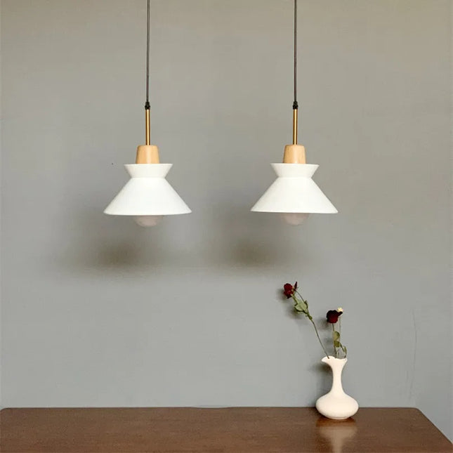 Suspension élégante pour salon et salle à manger — LZ4X9QJ