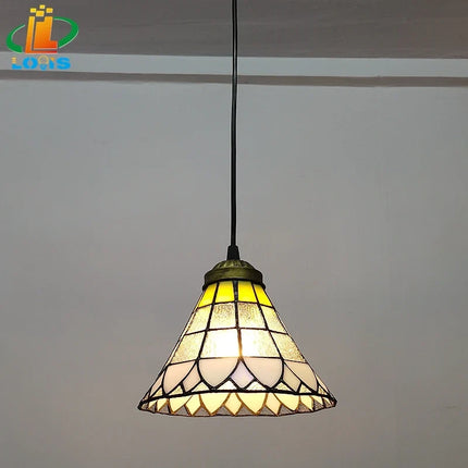 lustre en verre style tiffany pour décoration intérieure élégante