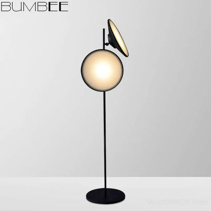 Lampadaire LED double corne au design nordique moderne — LZ4X7P