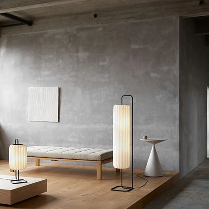 Lampadaire en soie au design artistique pour intérieur moderne — LZ4D9X7