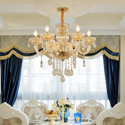Lustre en cristal européen pour ambiance luxueuse — LZ4X9P2Q