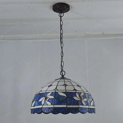 Lustre en vitrail style antique pour ambiance nostalgique et restaurant — LZ4X9P2