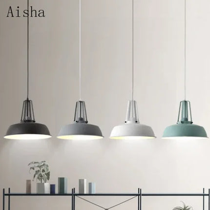Lustre aluminium au design nordique pour intérieur élégant — LZ4X7Q