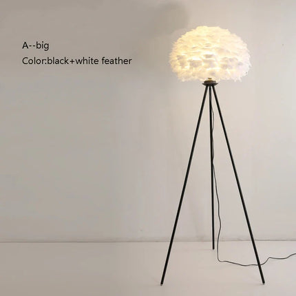 Lampadaire créatif à plumes pour mariage et célébration — LZ4N7Q2P