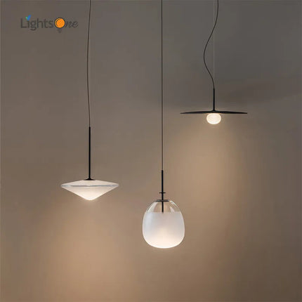 Suspension en verre à abat-jour unique — LZ4P7XQ