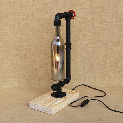 Lampe de bureau industrielle vintage avec abat-jour bouteille — LZ4F9XQ
