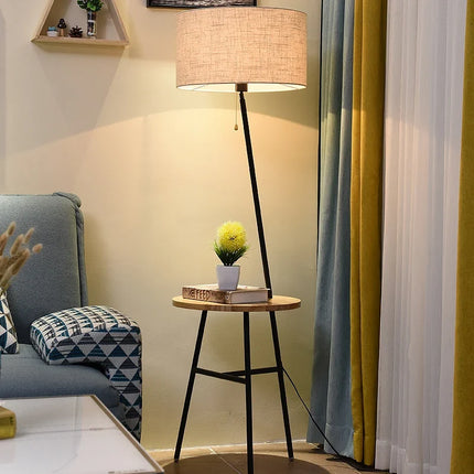 Lampadaire en bois massif au design moderne pour intérieur élégant — LZ4X9P2