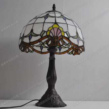 Lampe de chevet Tiffany baroque en verre soudé avec base métal — LZ4X9T2