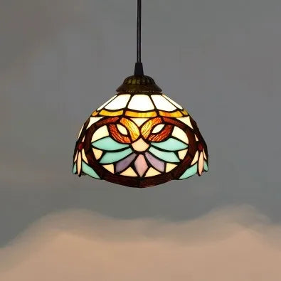 Suspension colorée au style méditerranéen d’inspiration marocaine — LZ4F7Q2