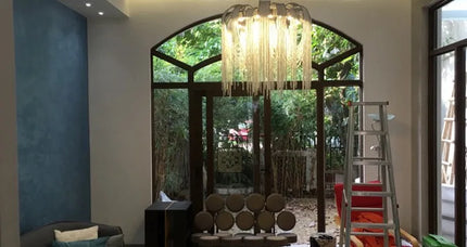 Lustre contemporain en aluminium avec pampilles décoratives — LZ4X9M2