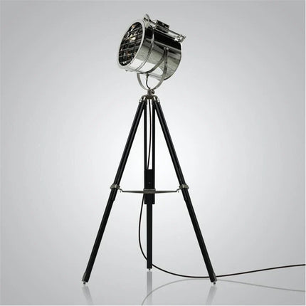 Lampadaire trépied design nordique en métal — LZ4XJ9