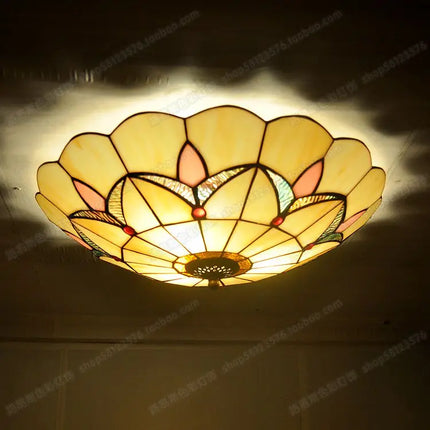 Plafonnier en verre style Tiffany pour décoration moderne — LZ4X9T2