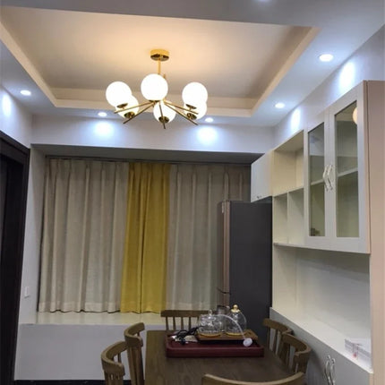 Lustre LED moderne avec abat-jour en métal doré — LZ4X9P2
