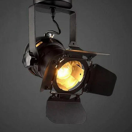 Plafonnier LED style rétro industriel pour espaces intérieurs et publics — LZ4X9T