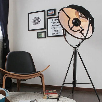 Lampadaire moderne en métal avec abat-jour en tissu GZMJ Satellite — LZ4X9P2