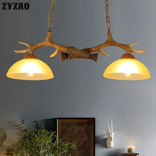 Suspension vintage en bois avec tête de cerf décorative — LZ4X9T