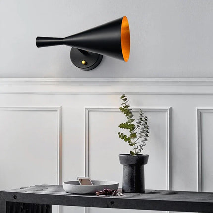 Applique murale nordique rotative au design moderne — LZ4X9P2Q