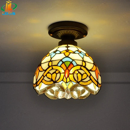 Plafonnier baroque en verre style Tiffany pour intérieur — LZ4Q9X2