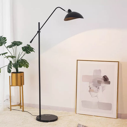 Lampadaire nordique au design simple doré — LZ4X9P2