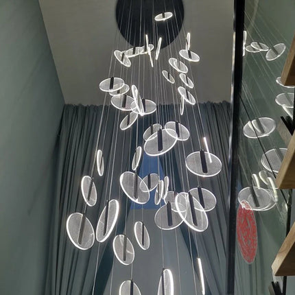 Lustre LED moderne pour escalier en colimaçon et plafond haut — LZ4X9P2