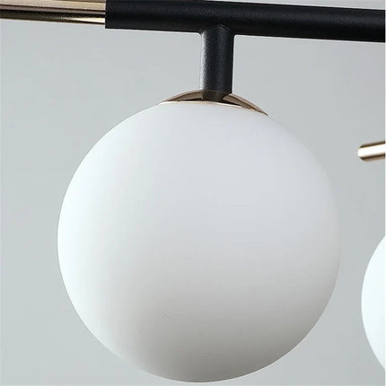 Lustre nordique en fer avec boule de verre LED pour restaurant — LZ4P9XQ
