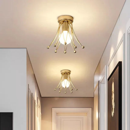 Plafonnier doré de luxe en forme de couronne à montage en surface — LZ4X9J