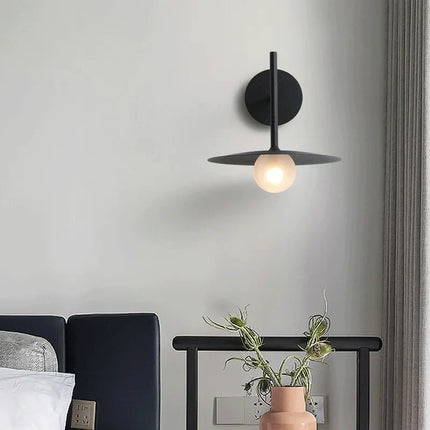 Applique murale design nordique en forme de soucoupe volante — LZ4X9P