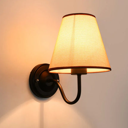 Applique murale LED rétro américaine en tissu avec abat-jour européen — LZ4X9P2