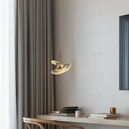 Lustre design en forme de soucoupe pour chambre moderne — LZ4X9P2Q