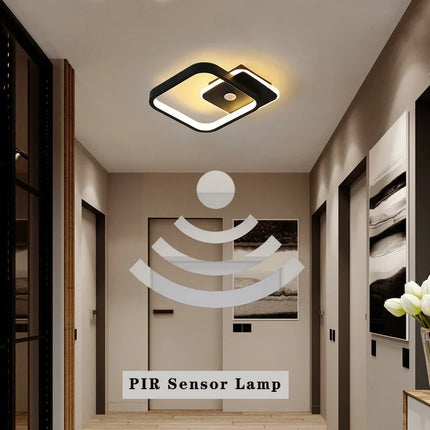 Plafonnier LED intérieur avec détecteur de mouvement PIR intégré — LZ4F9X2