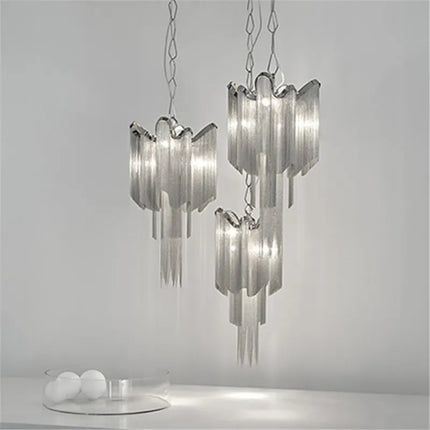Lustre moderne en aluminium à LED avec chaîne et pompons — LZ4X9B