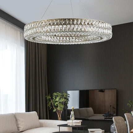 suspension en cristal design postmoderne pour intérieur élégant