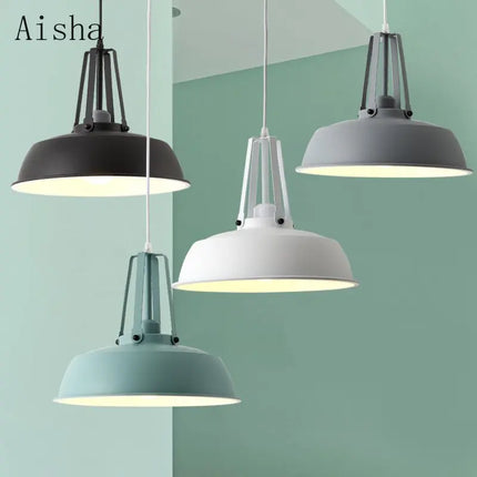 Lustre aluminium au design nordique pour intérieur élégant — LZ4X7Q