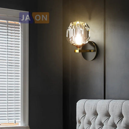 Applique murale LED postmoderne en cuivre et cristal — LZ4X9T1