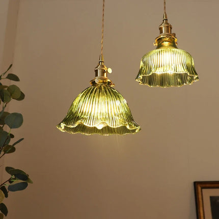 Suspension en verre vert foncé rétro avec finition laiton pour salle à manger et bar — LZ4X9M