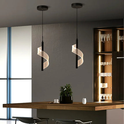 Suspension moderne en spirale avec abat-jour acrylique — LZ4M9XQ
